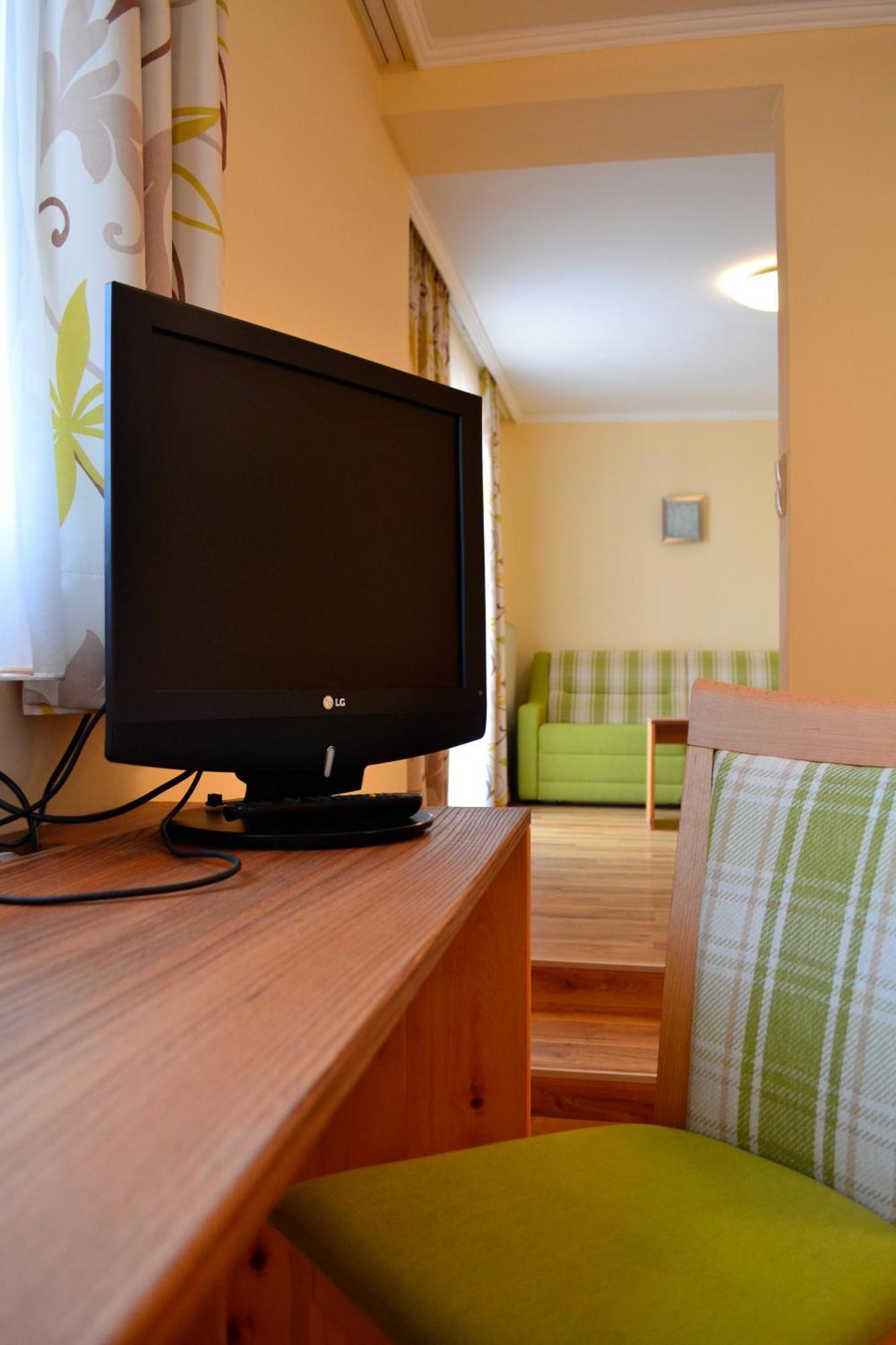 Hotel Hemetsberger Attersee ภายนอก รูปภาพ